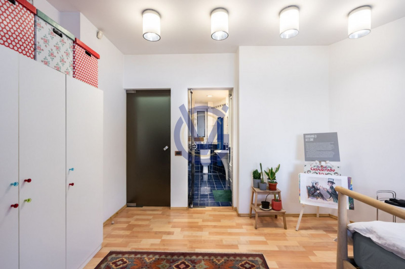 Spatiu si lumina la Universitate, 4 camere, locuire-birou, renovat 