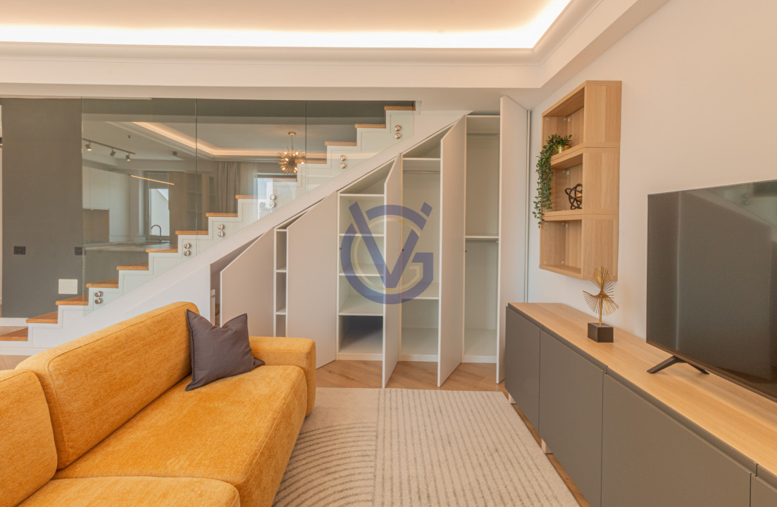 Atat de spatios! 2camere duplex, 70mp + 2 terase, prima inchiriere!