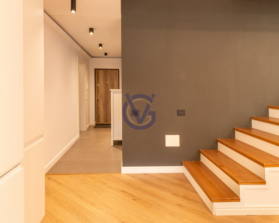 Atat de spatios! 2camere duplex, 70mp + 2 terase, prima inchiriere!