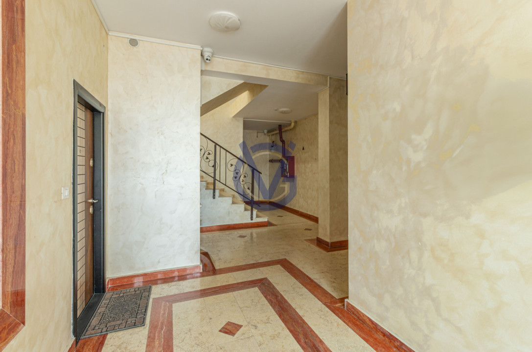 Atat de spatios! 2camere duplex, 70mp + 2 terase, prima inchiriere!