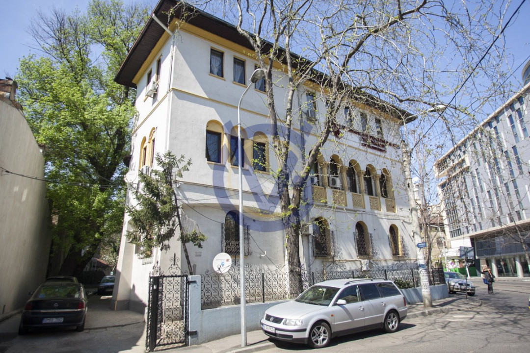 Vanzare imobil reprezentativ Universitate - oportunitate unica investitionala.