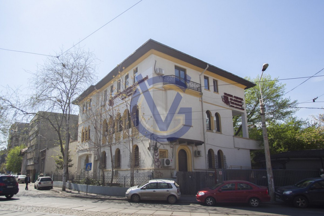 Vanzare imobil reprezentativ Universitate - oportunitate unica investitionala.