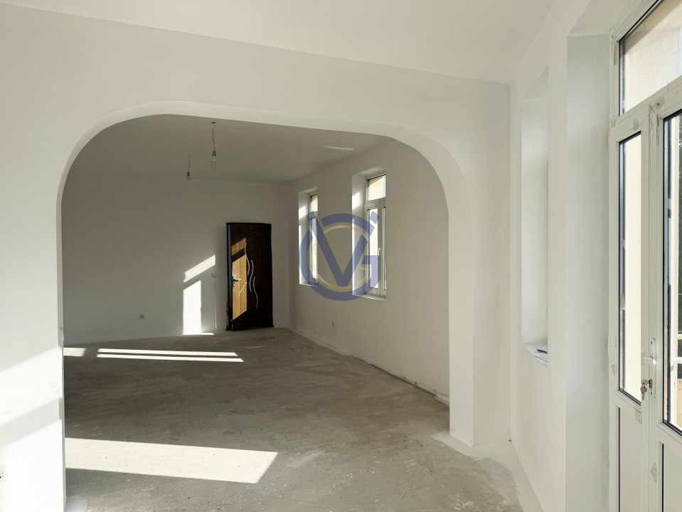 Ce alegi: Birou, Locuire sau AirBnB? Doua apt. cu 6 cam, S totala 130mp!