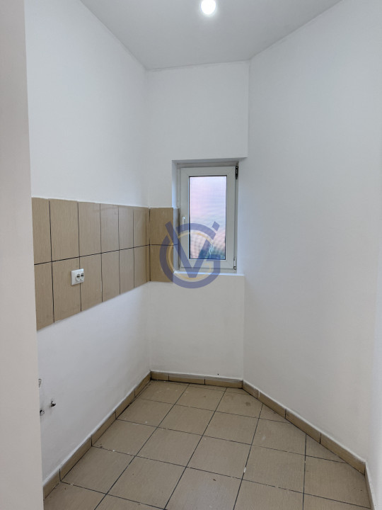 Ce alegi: Birou, Locuire sau AirBnB? Doua apt. cu 6 cam, S totala 130mp!