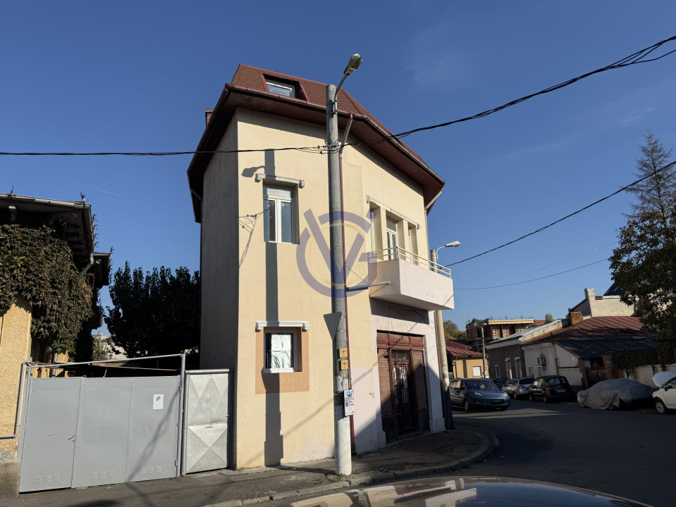 Ce alegi: Birou, Locuire sau AirBnB? Doua apt. cu 6 cam, S totala 130mp!