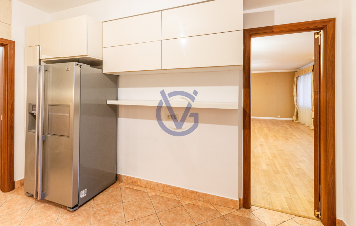 Vezi Parcul Kiseleff! Apartament spectaculos, 4 camere, 175mp