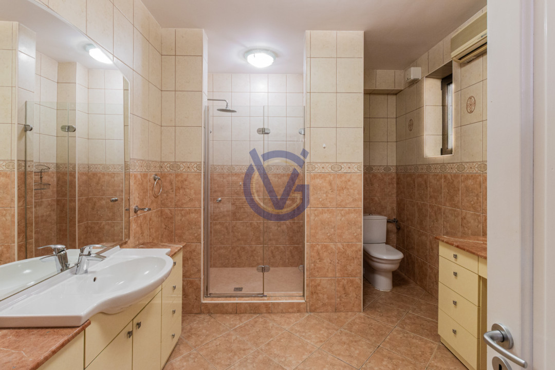 Vezi Parcul Kiseleff! Apartament spectaculos, 4 camere, 175mp