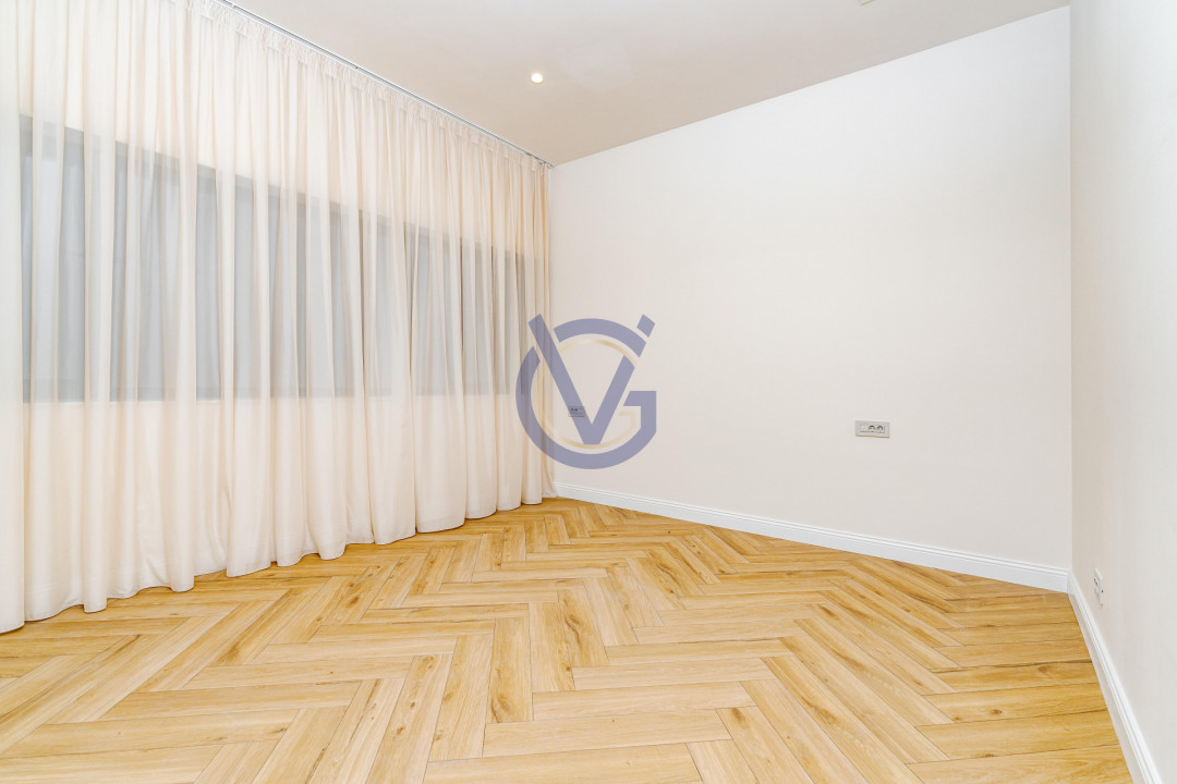 Ce priveliste! Deasupra tuturor - Penthouse Spectaculos cu Terase 210mp!